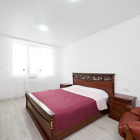 Квартира Для Вас! Вул. Голинського, 8! Apartman Lviv Kültér fotó