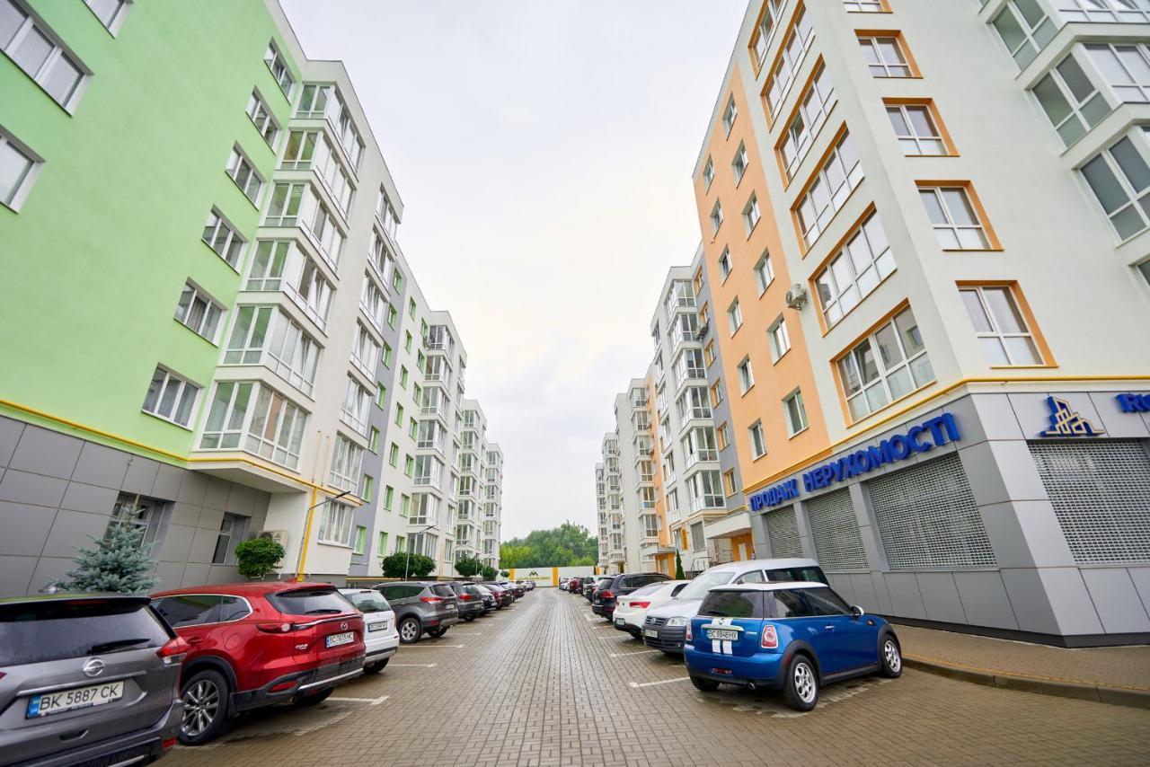 Квартира Для Вас! Вул. Голинського, 8! Apartman Lviv Kültér fotó