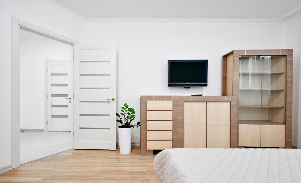 Квартира Для Вас! Вул. Голинського, 8! Apartman Lviv Kültér fotó