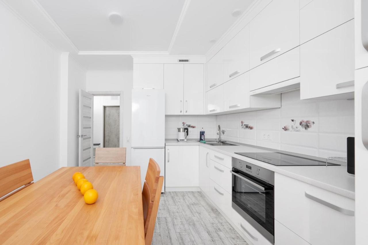 Квартира Для Вас! Вул. Голинського, 8! Apartman Lviv Kültér fotó